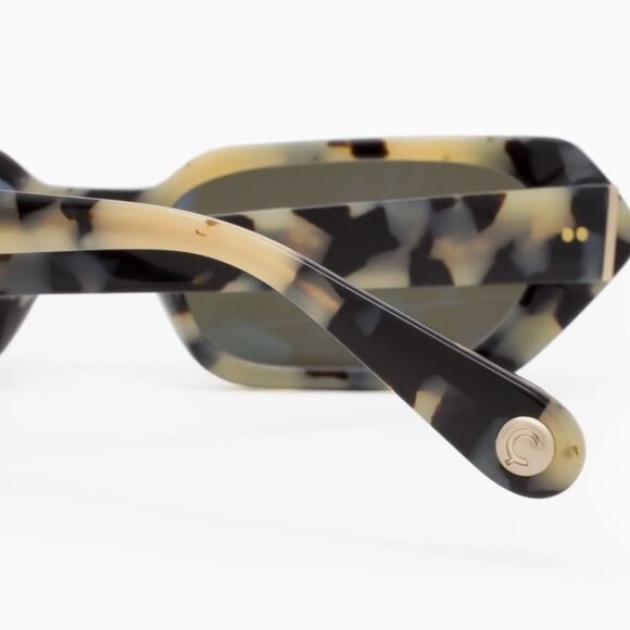 BNWT Aperçu Oumayma Nougat Tortoise Shell Sunglasses with Palm Clip Accessory - Picture 6 of 8